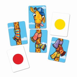070 Giraffes In Scarves Cards Close Up Rgb